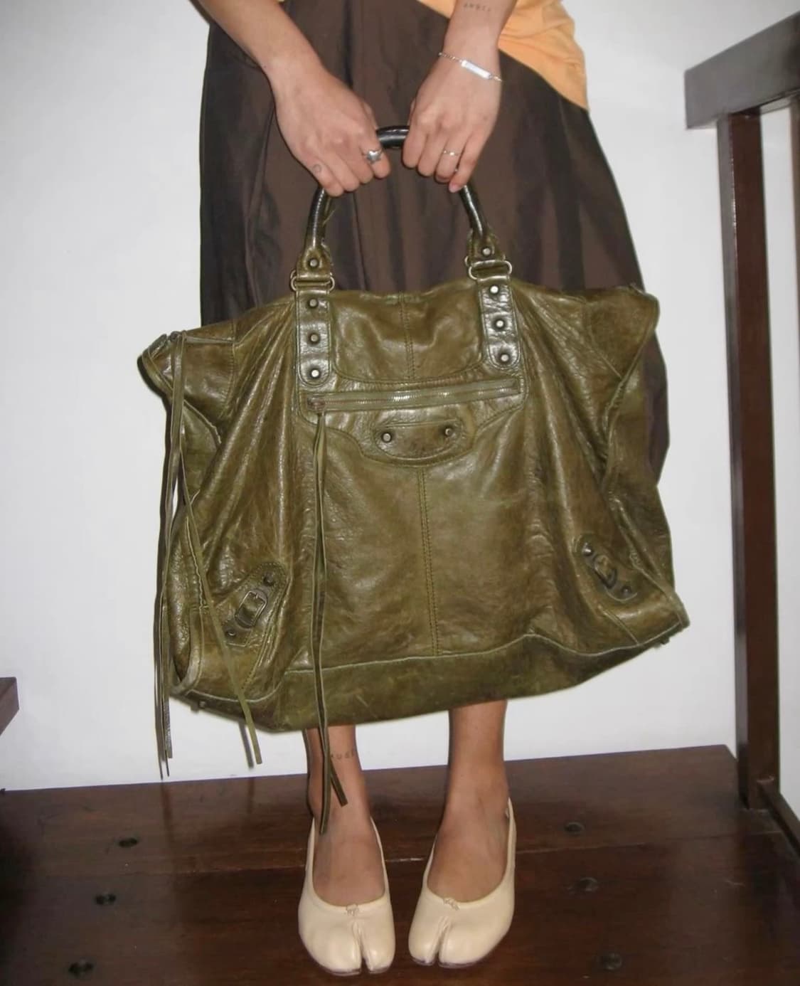 발렌시아가 시티 모터백 위켄더 상품이미지8