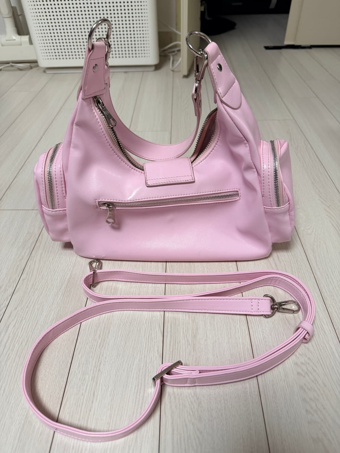 일리고 루비 스터드 숄더백 핑크 상품이미지2