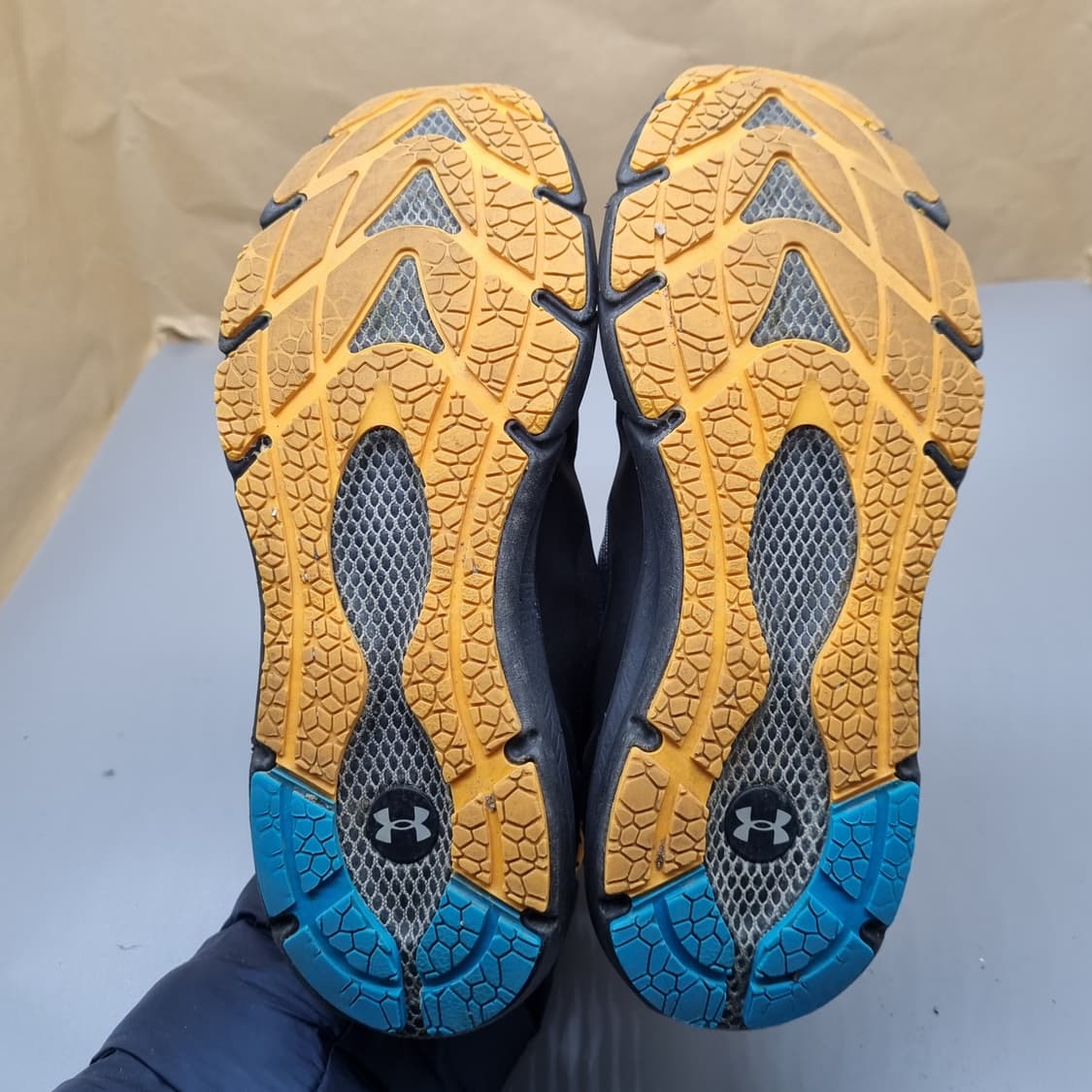 언더아머 호버 팬텀 2  운동화 245 상품이미지3