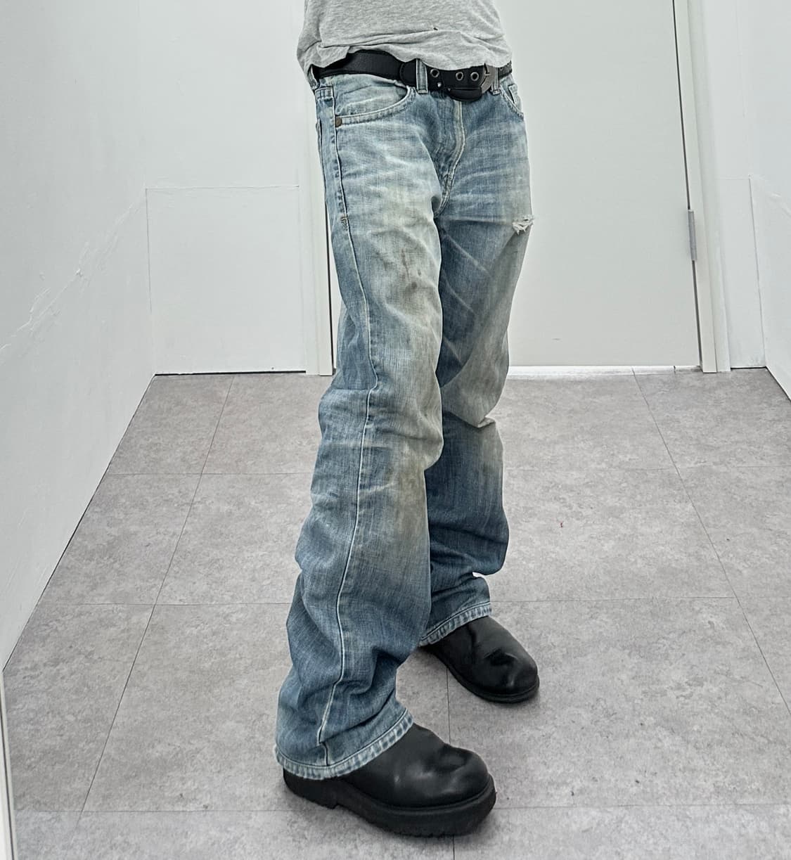 Guess destroyed denim sagging jeans  상품이미지1