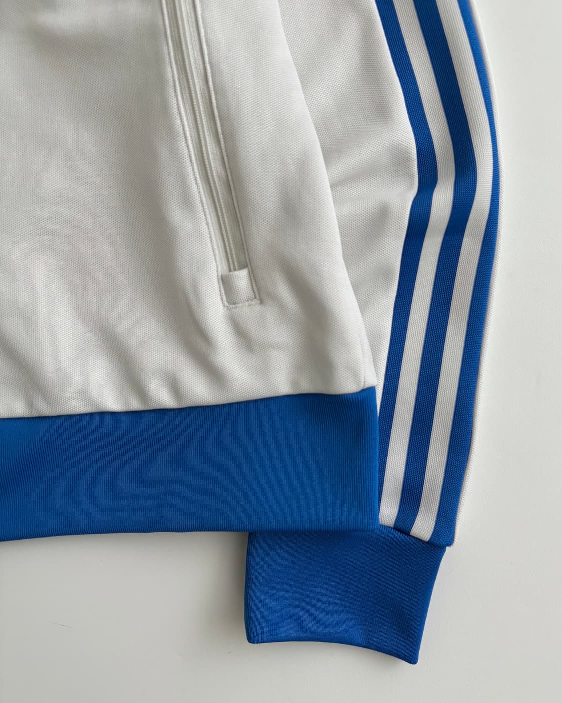 Adidas 아디다스 화이트/블루 컬러 트랙탑  상품이미지3