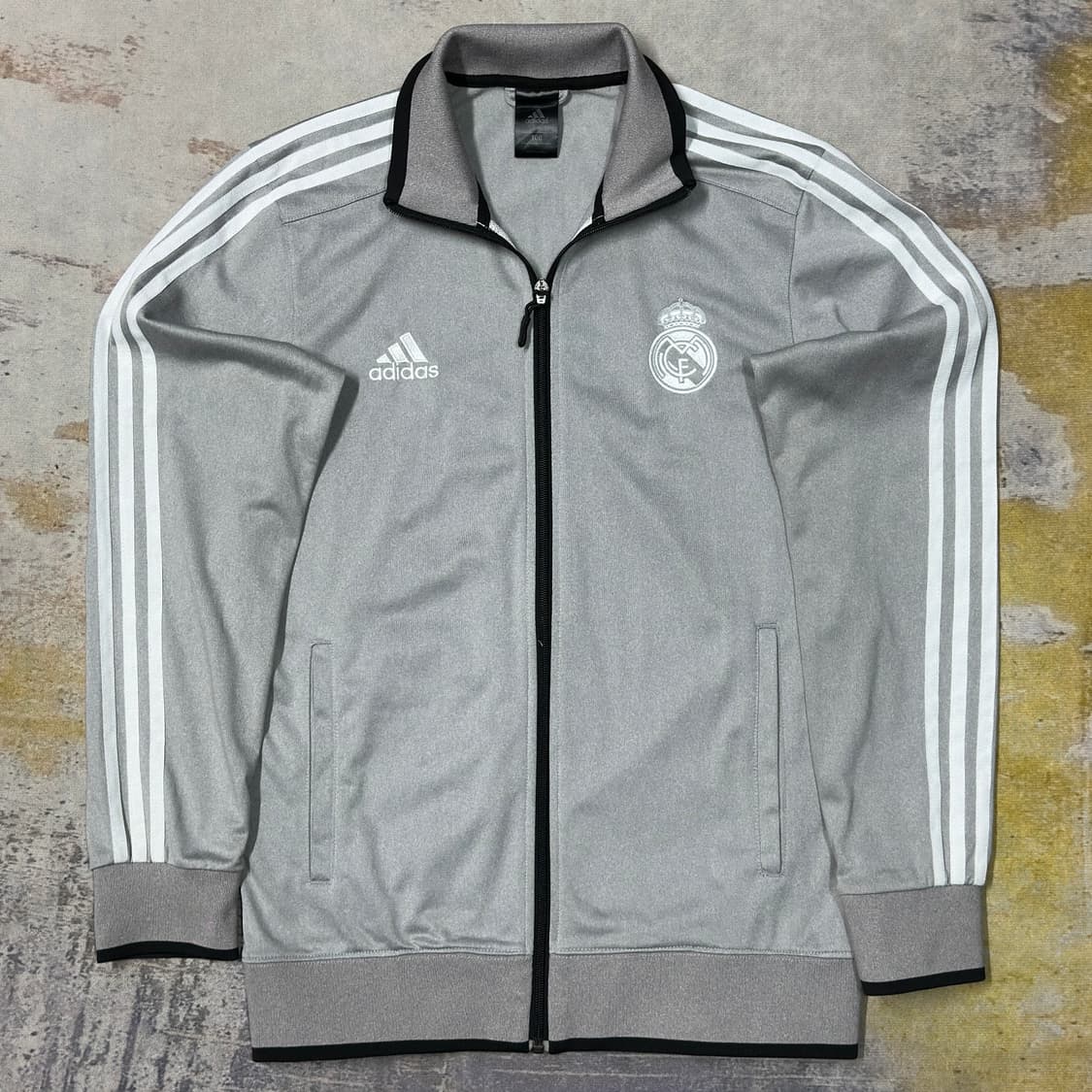 아디다스 레알 회색 트랙탑져지 L 상품이미지1