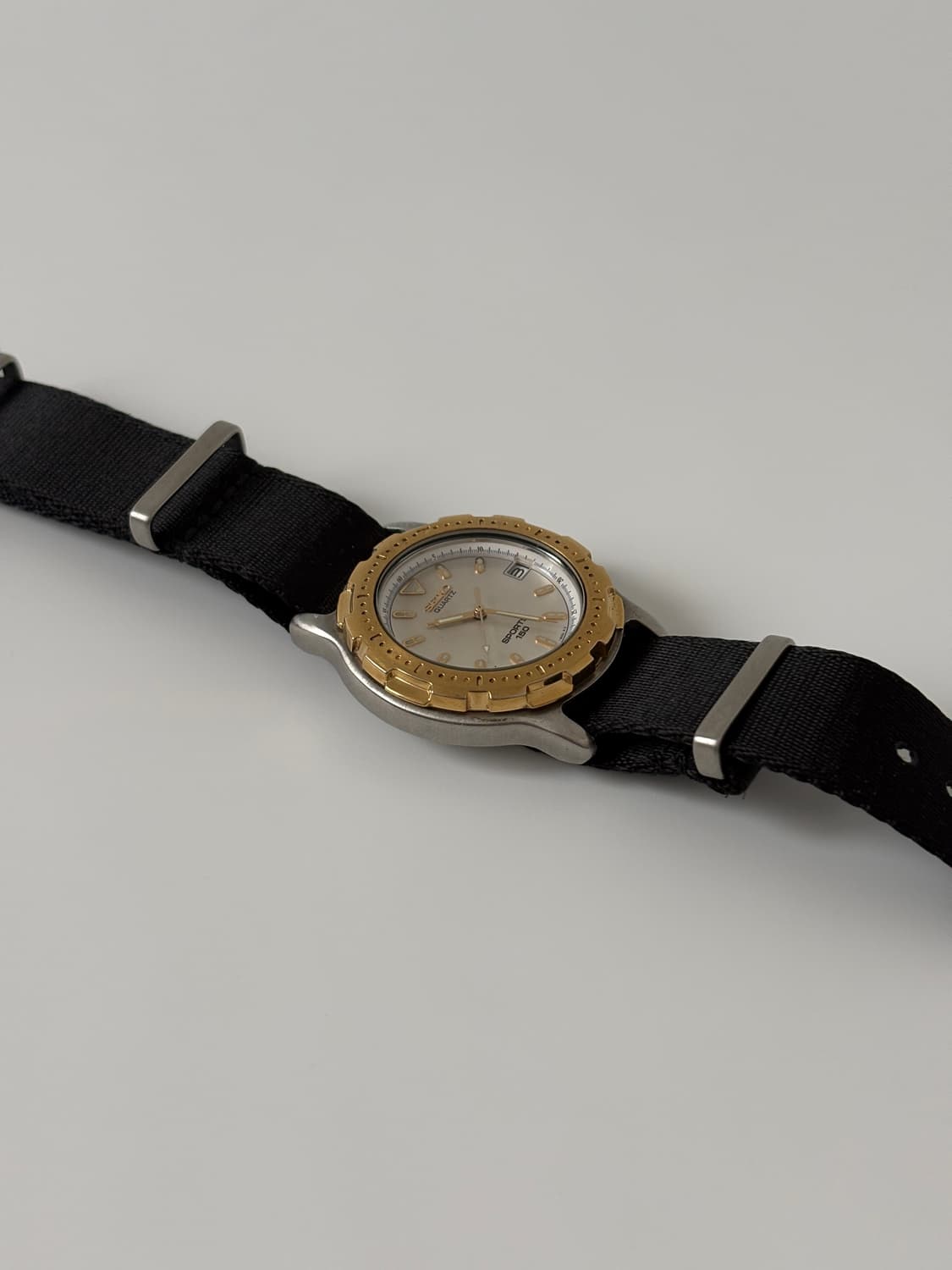 1990s Sports 150 Gold Bezel Diver Quartz 상품이미지6