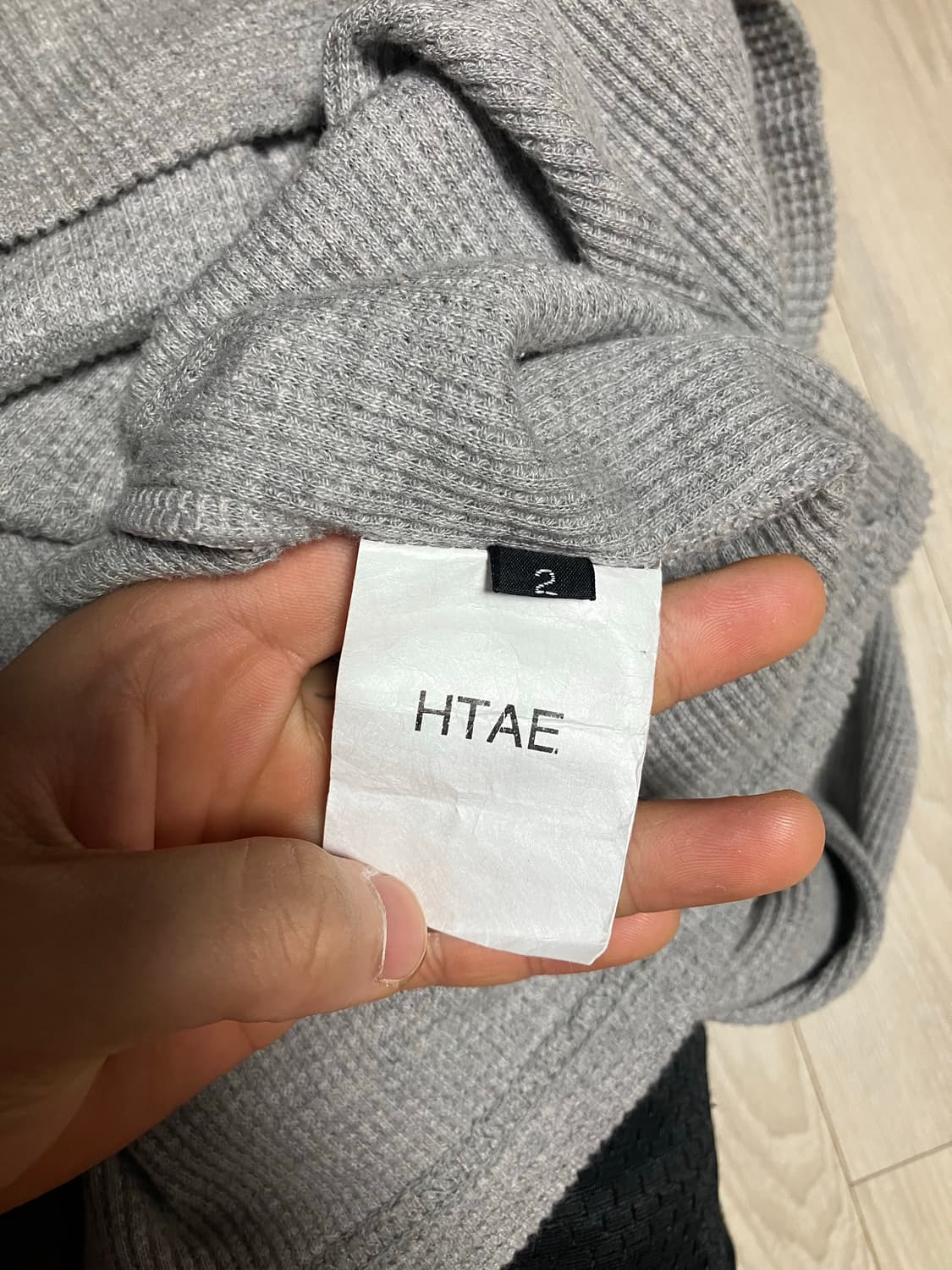 [2] htae 써멀 와플 롱슬리브 그레이 상품이미지3