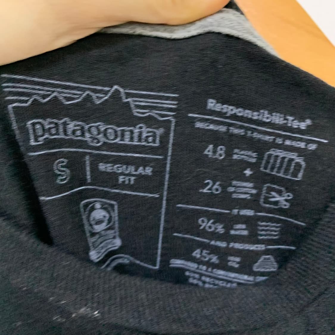 파타고니아 로고 프린팅 빈티지 롱슬리브 블랙 S 상품이미지4