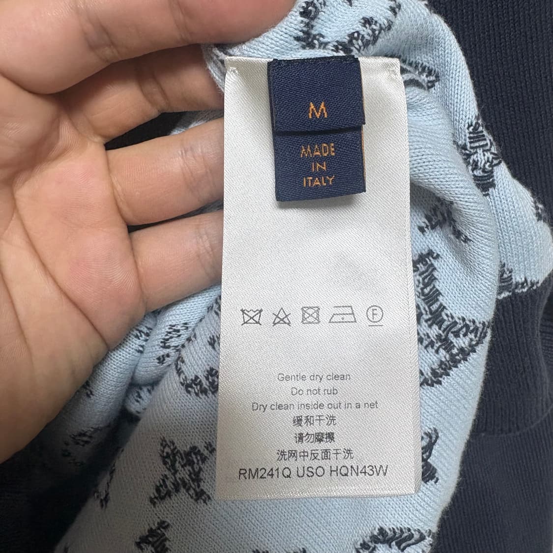 [M/새상품급] 루이비통 모노그램 그라데이션 후드티 상품이미지4