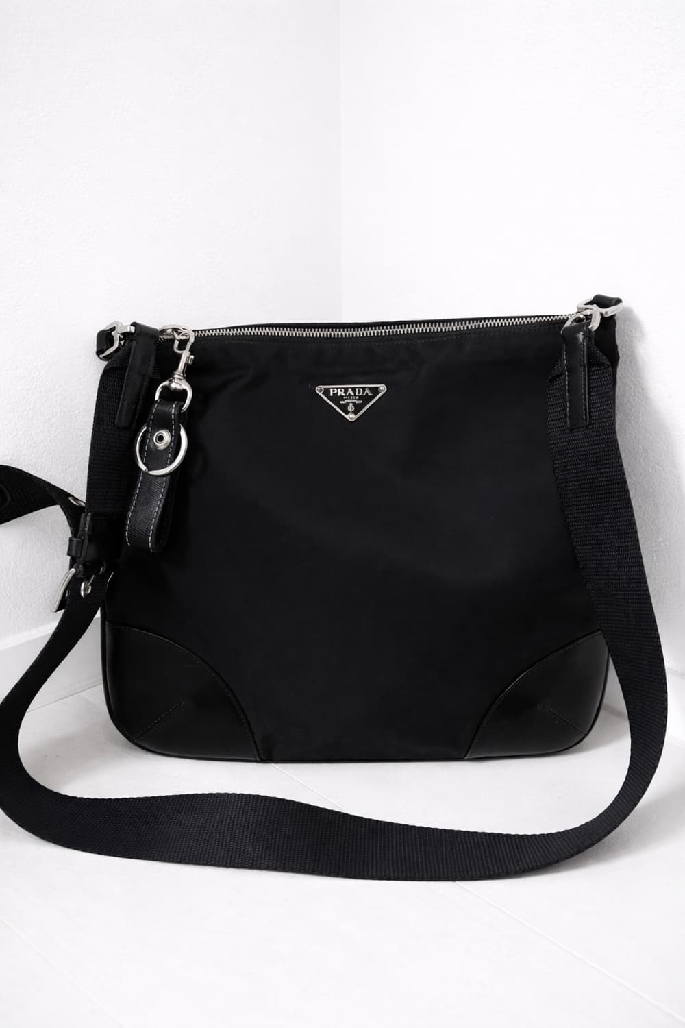 (정품 프라다) 프라다 숄더백 판매합니다 상품이미지1