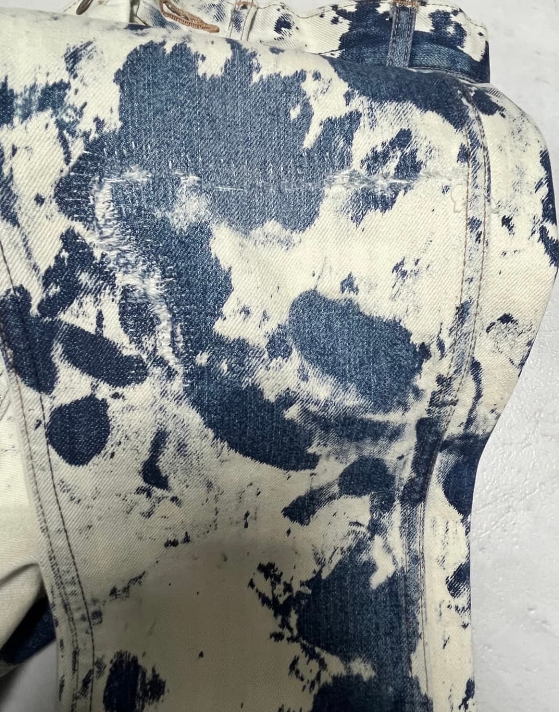 셀린 21ss 댄싱키드 블리치드 데님 상품이미지4