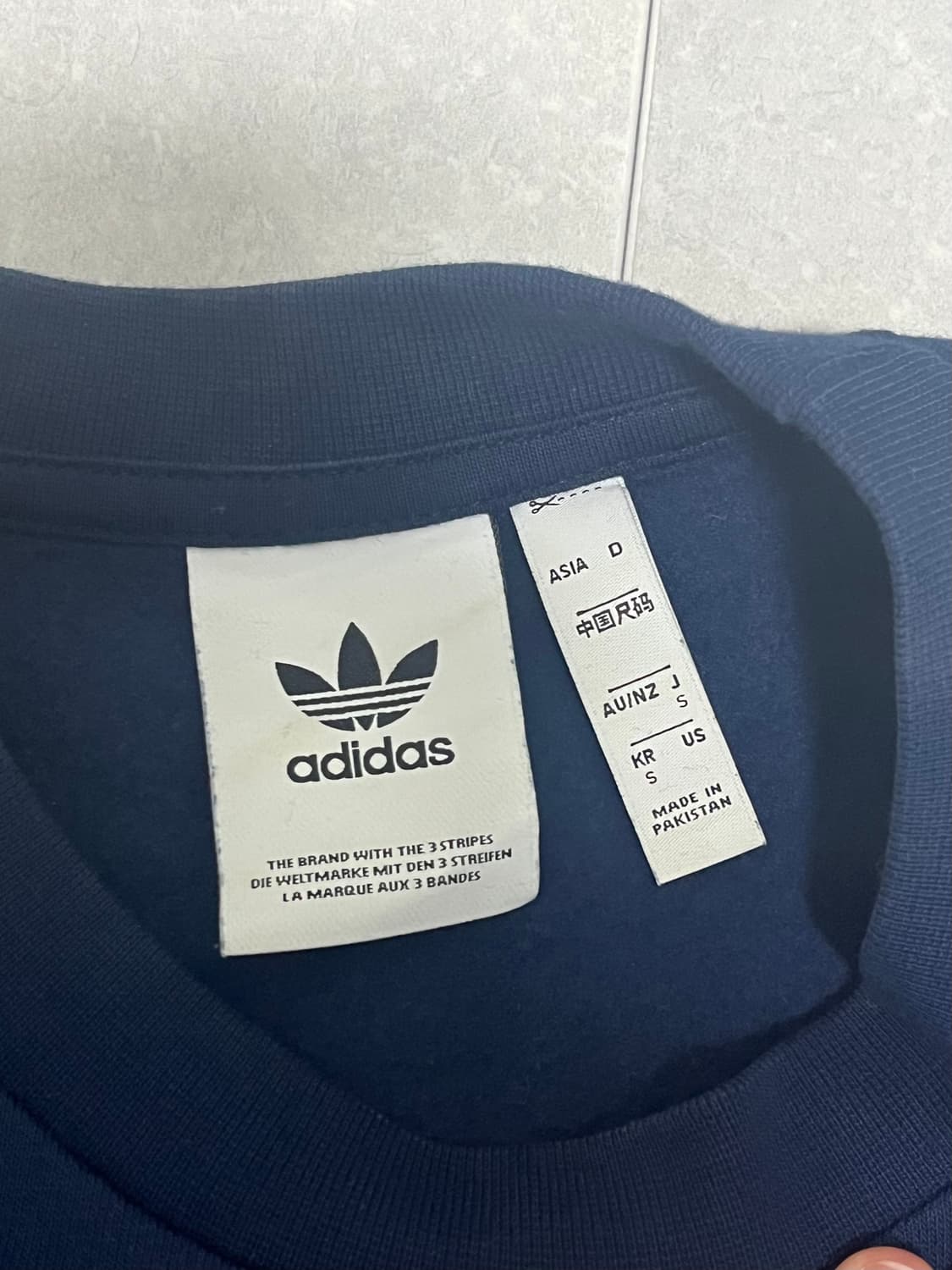 아디다스 맨투맨  상품이미지2