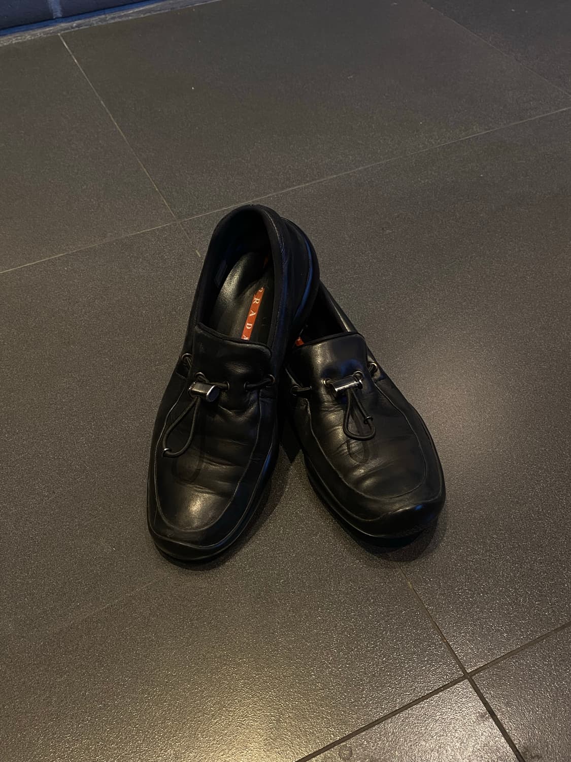 prada sports string loafer 상품이미지1