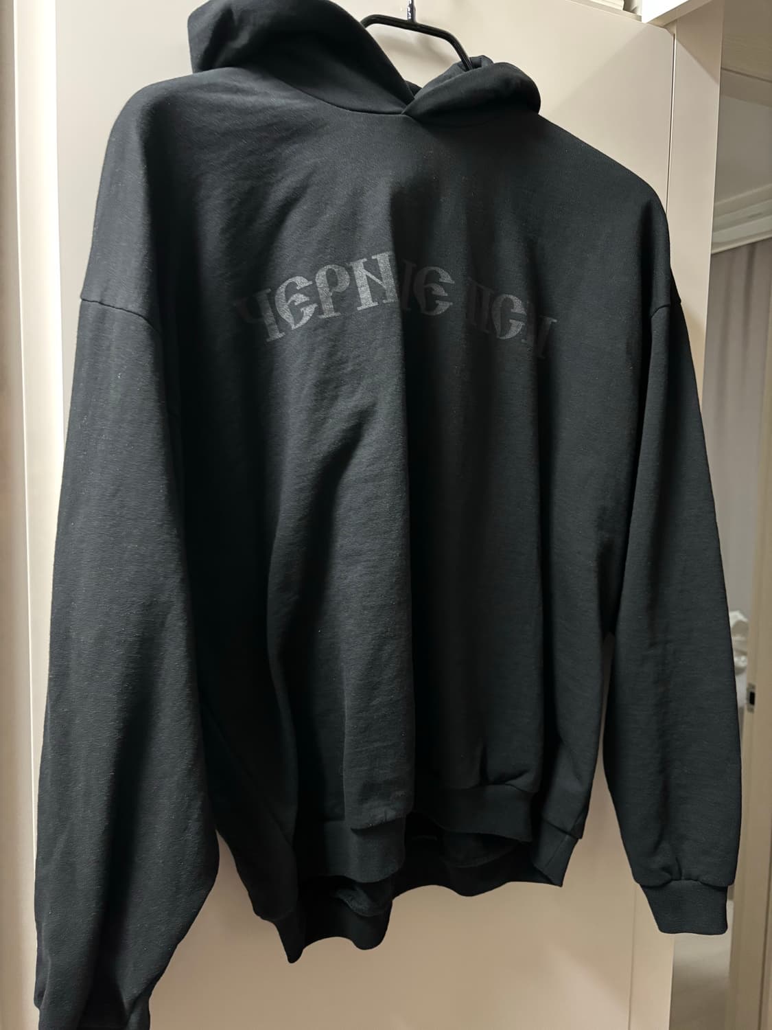 [2(M)] 이지 x 고샤 루브친스키 YZY 블랙 독스 후드 상품이미지1