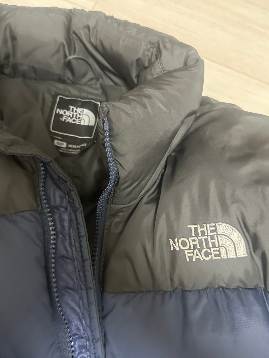 노스페이스 700 네이비 패딩 상품이미지4