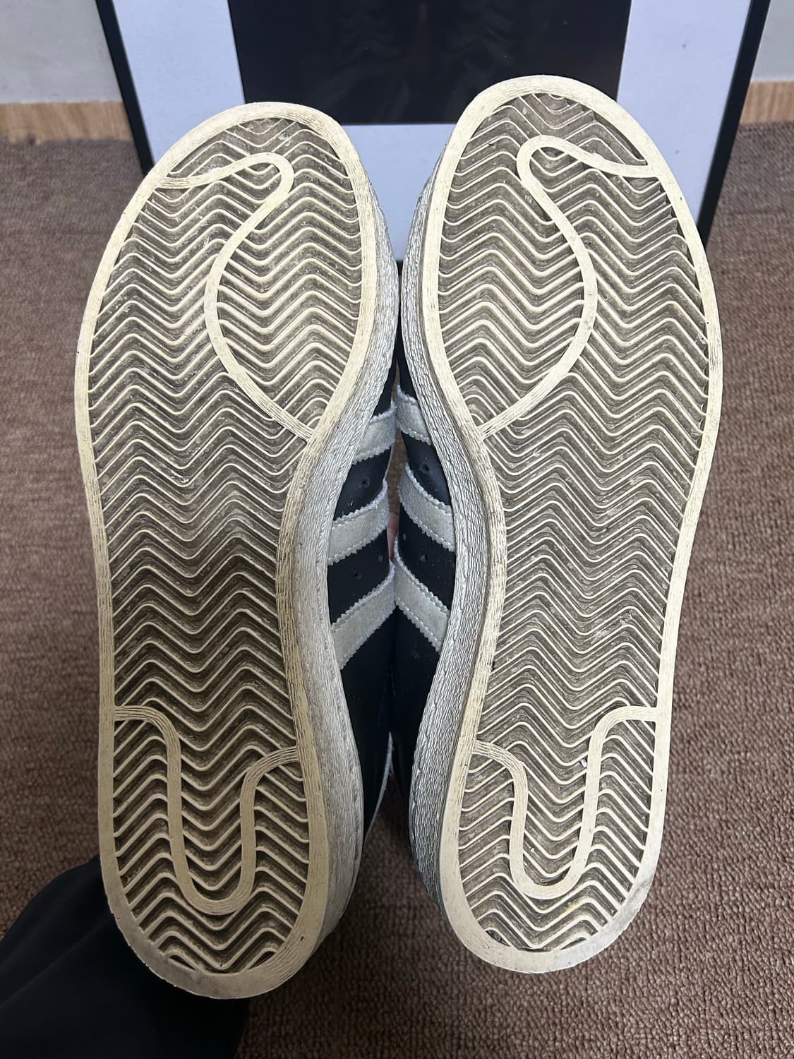 아디다스 슈퍼스타 82 FI 코어 블랙 270 상품이미지5