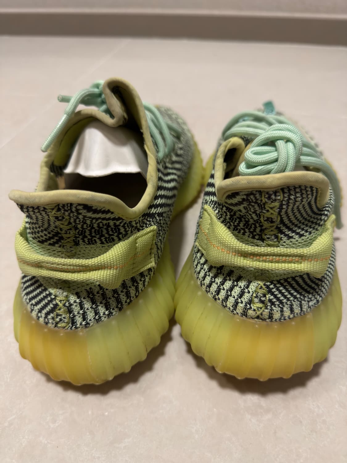 이지350 부스트 이즈릴 260 상품이미지2