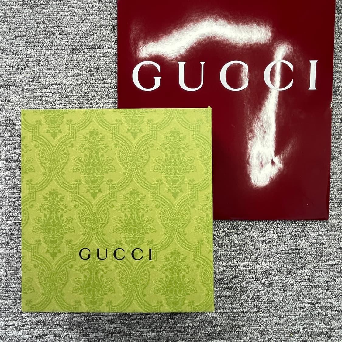 새상품 구찌 양말 인터로킹 자수 로고 삭스 화이트 네이비 레드 M 사이즈 상품이미지10