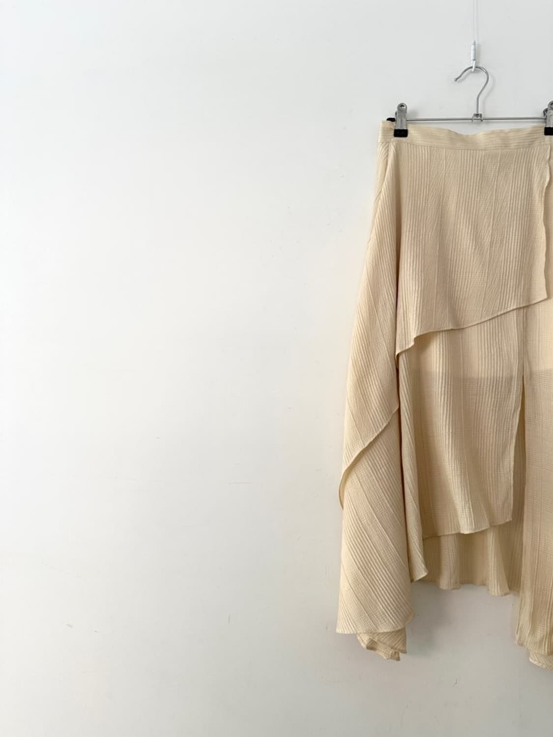 Asymmetric fly banding skirt  상품이미지3