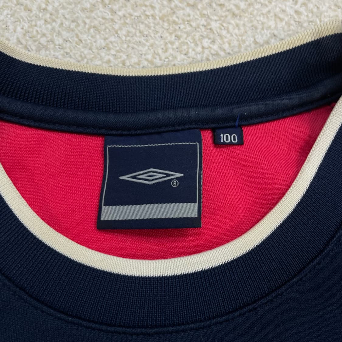 엄브로 잉글랜드 올드스쿨 풋볼 맨투맨 네이비 상품이미지4