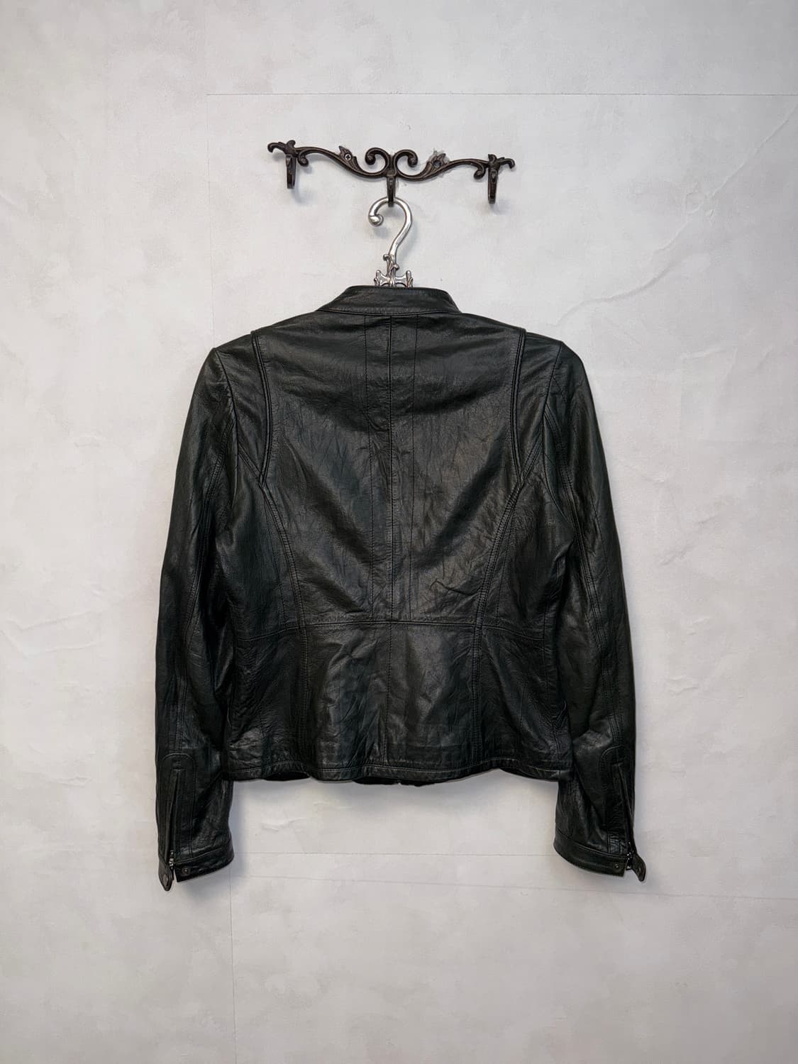 Black lamb skin non collar zipup jacket 상품이미지3