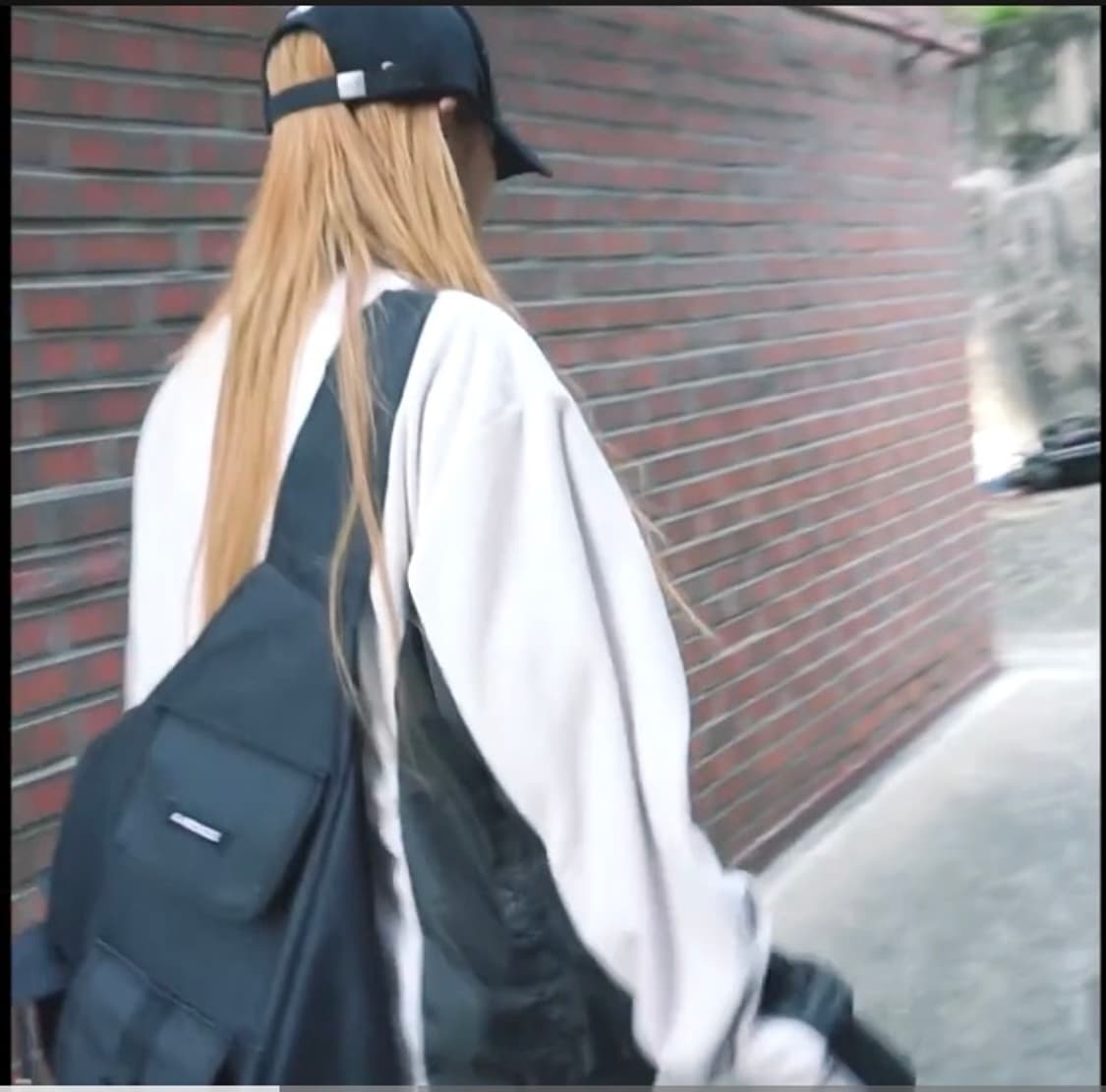 A-WENDE 어웬드 슬링백 상품이미지2