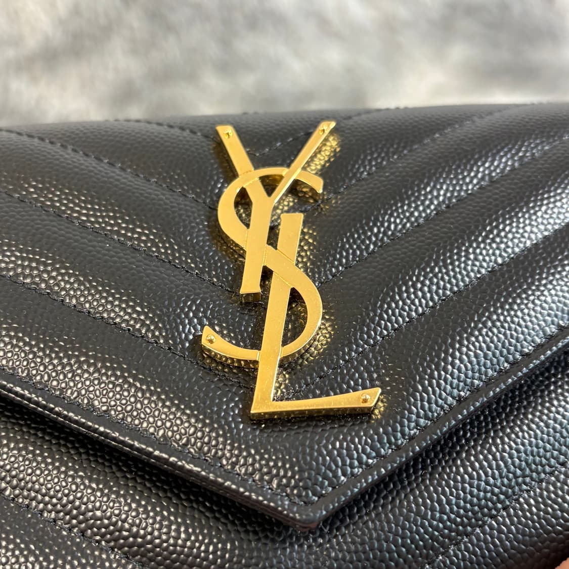 입생로랑 마틀라세 장지갑 금장  상품이미지3