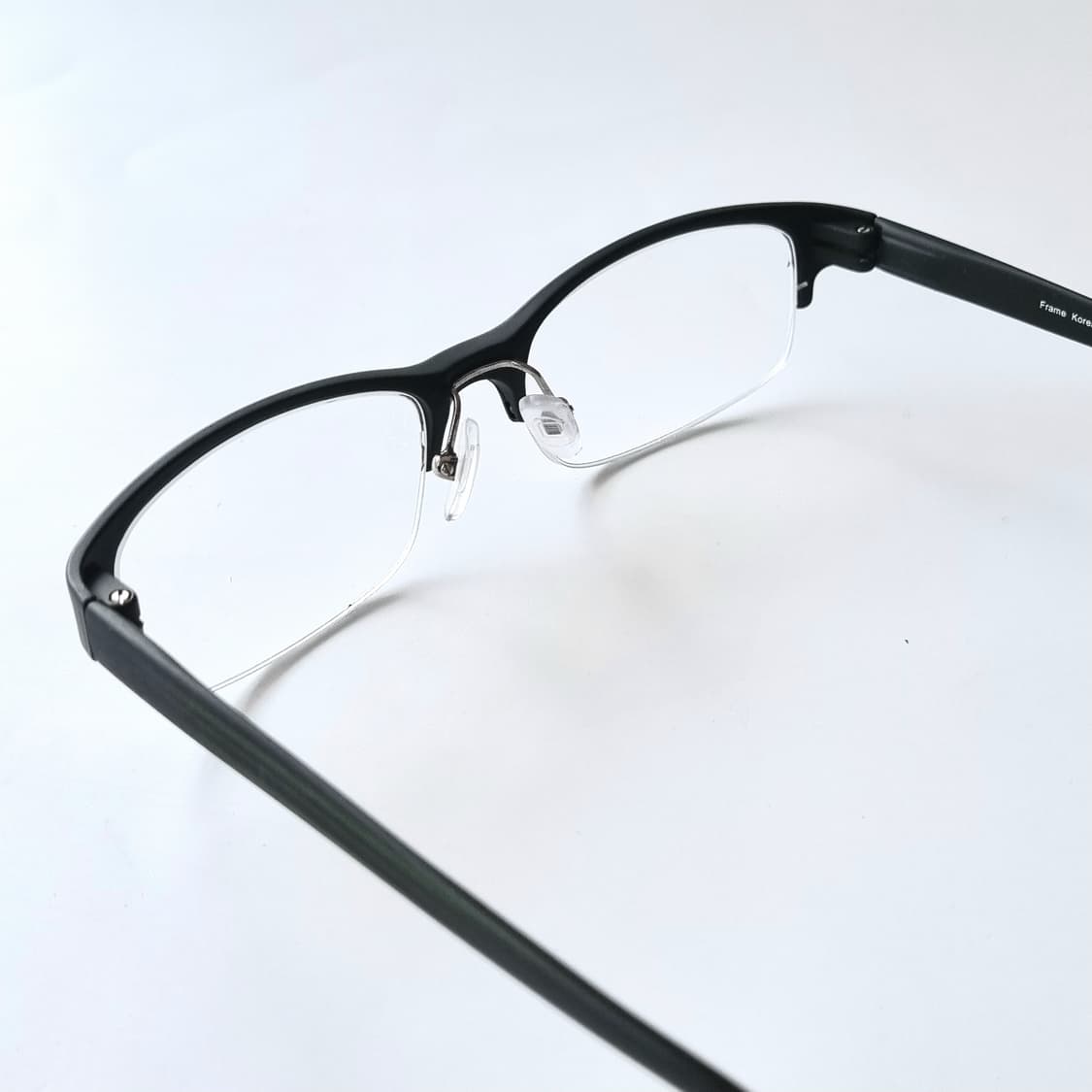 데드스탁 코받침있는뿔테 반테 안경테 651 상품이미지4