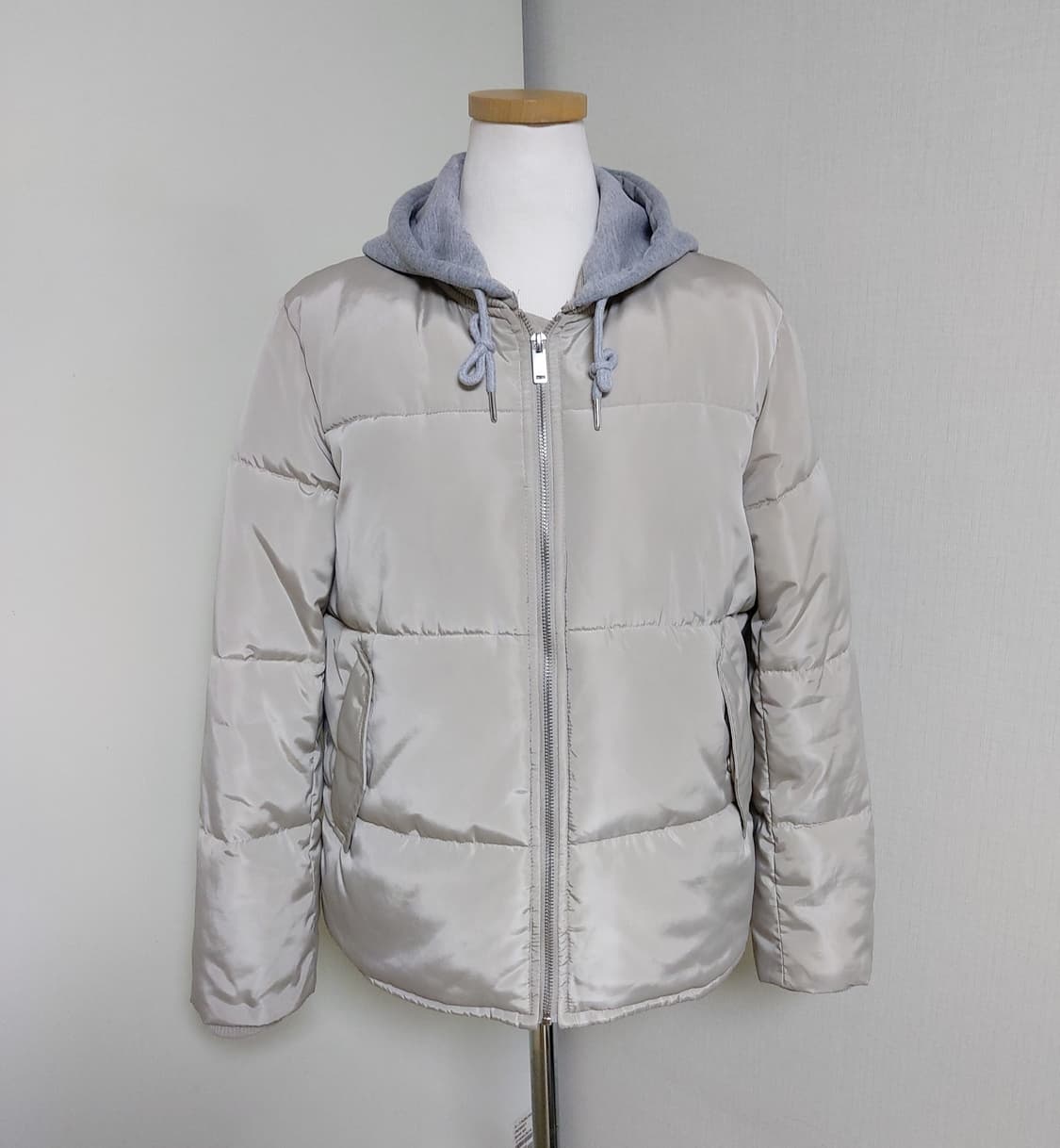 RELIGION 런던 여성 숏 패딩 보머넥 점퍼 (90)

 상품이미지1