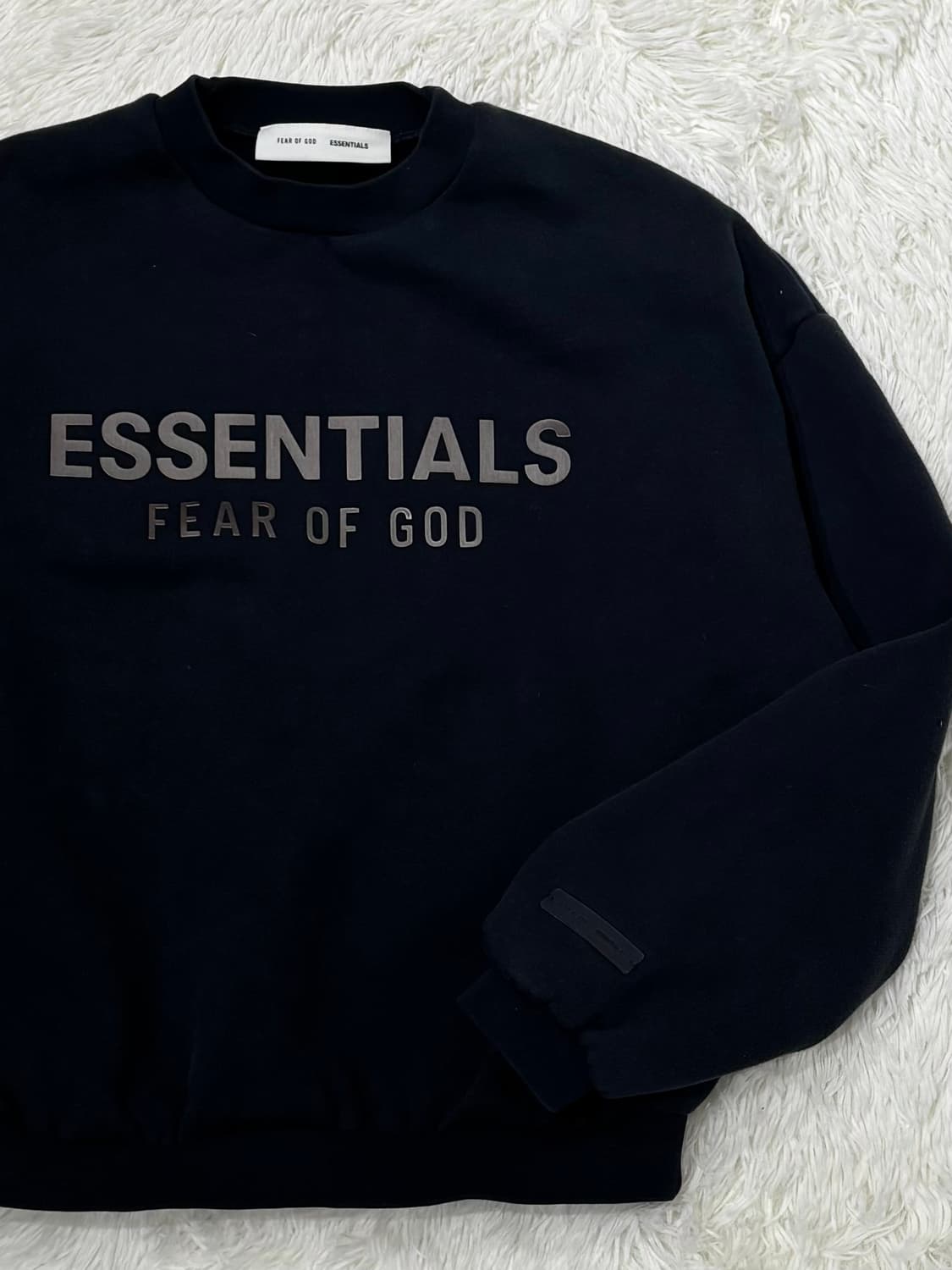 에센션 블랙 빅로고 맨투맨 상품이미지6