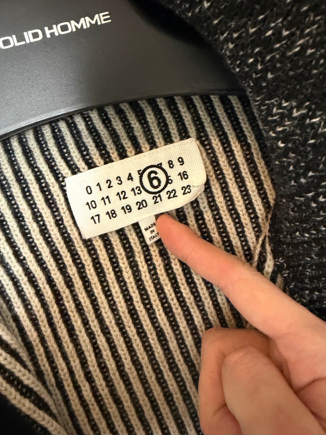 Mm6 마르지엘라 24fw 니트 집업 L 상품이미지6