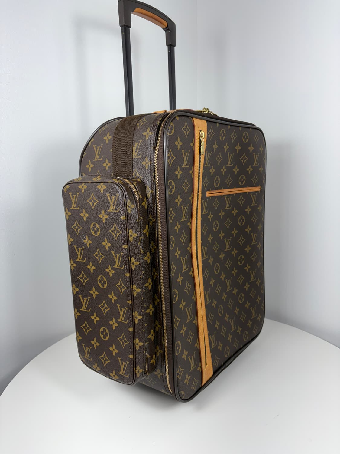 루이비통 M23259 페가세 보스포어 캐리어 상품이미지5