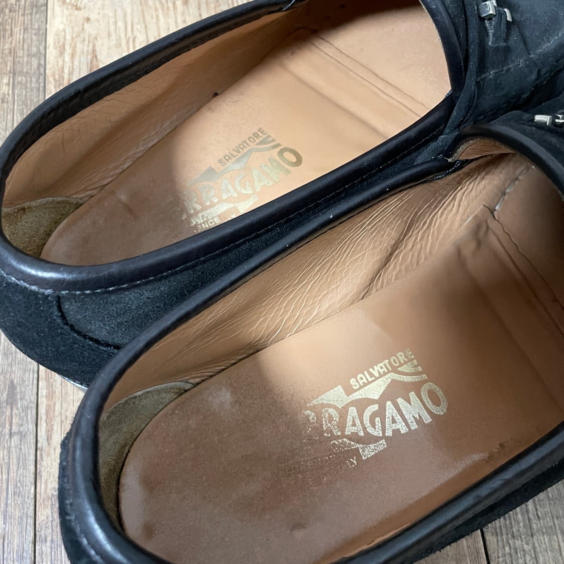 살바토레 페라가모 스웨이드 간니치 로퍼 블랙 8 상품이미지5