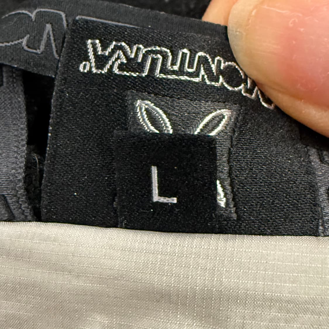 [정품/L] 몬츄라 바람막이 블랙 후드 자켓 b14 상품이미지6