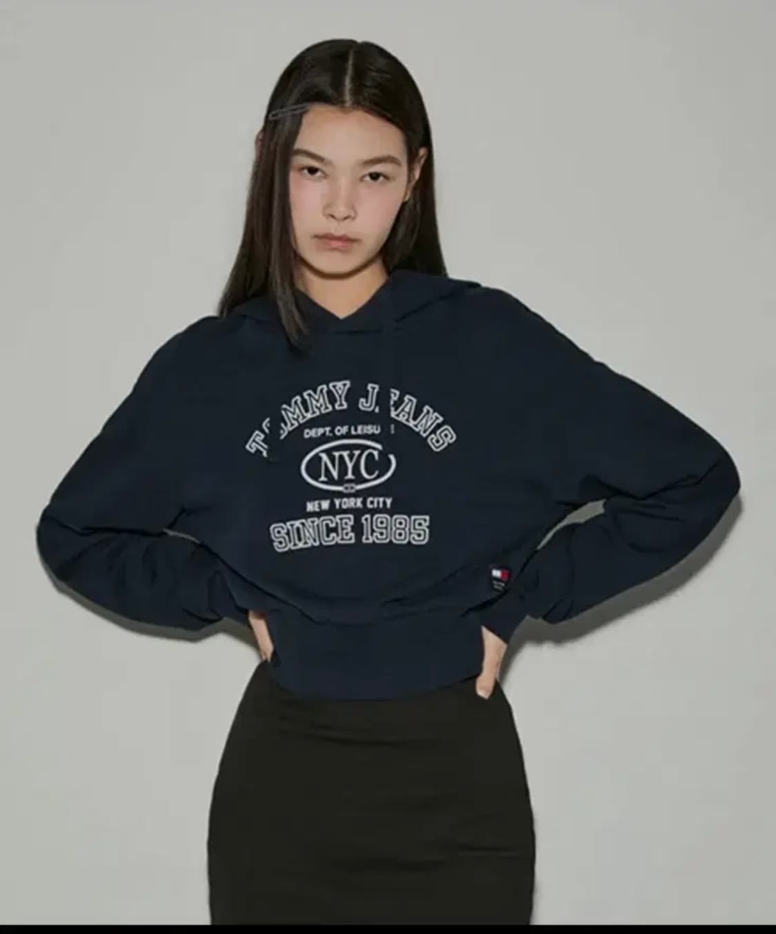 (새상품) 타미진스 크롭 바시티 후디 상품이미지1