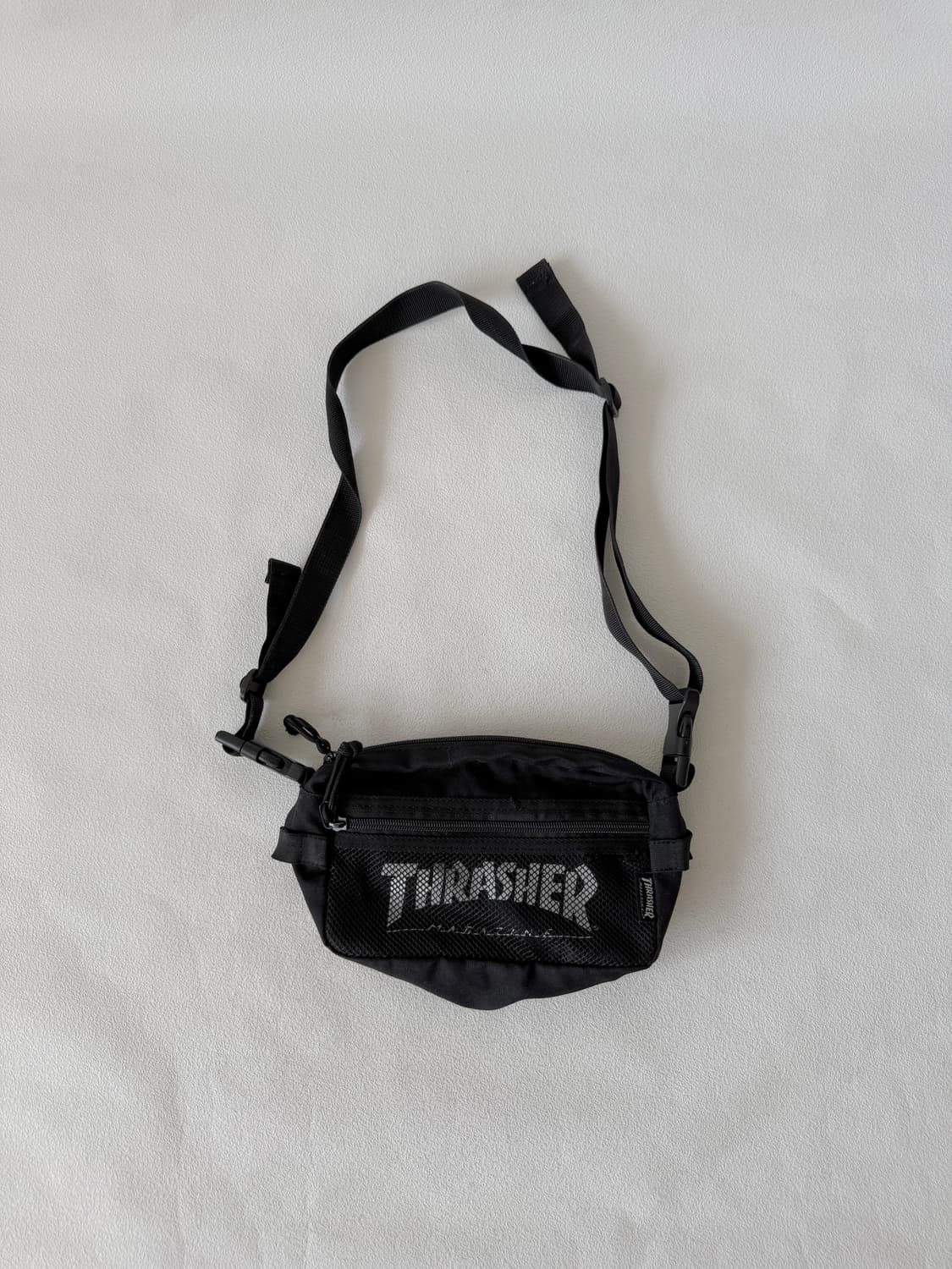 트래셔(THRASHER) 미니 크로스백 상품이미지1