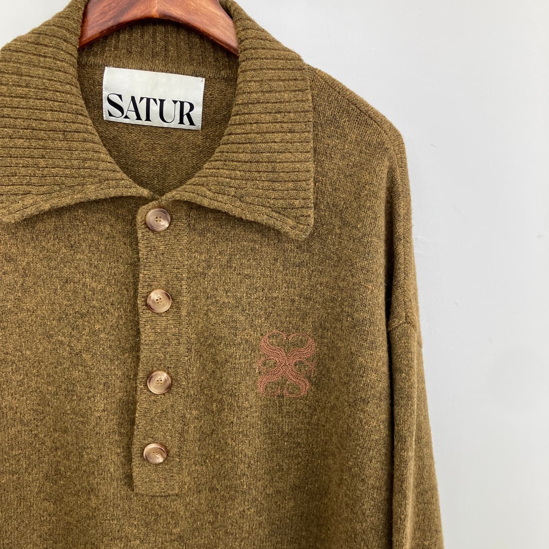 새터 아를 니트 새들 브라운 상품이미지2