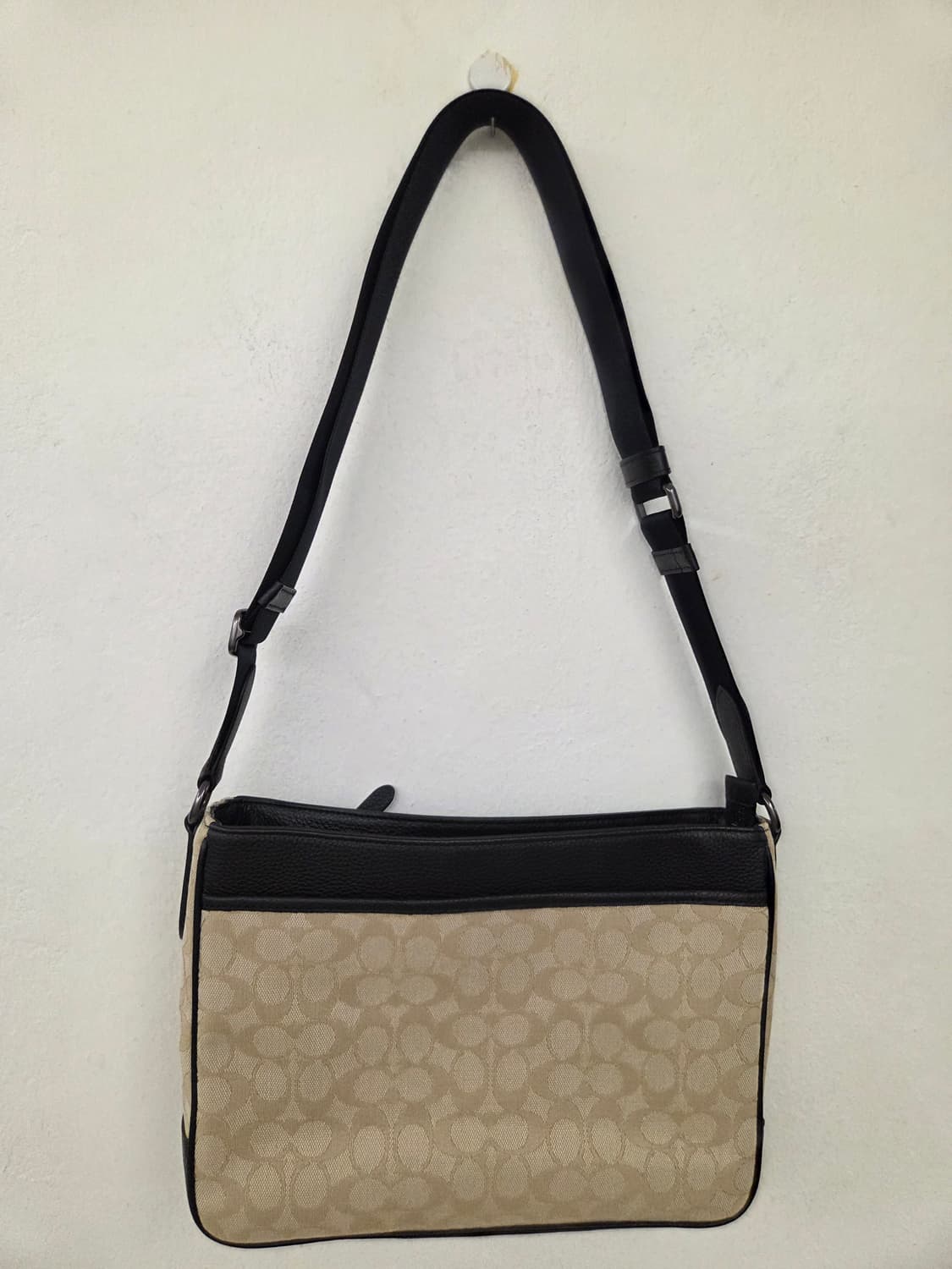 코치 시그니처 스트라이프 크로스백 상품이미지4