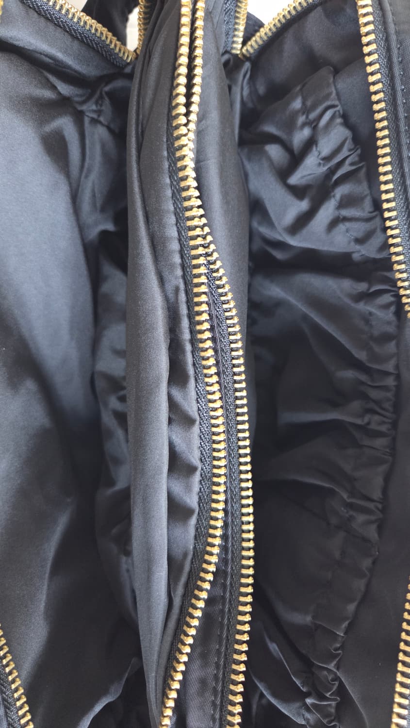 샤넬 뷰티 블랙 파우치 상품이미지3