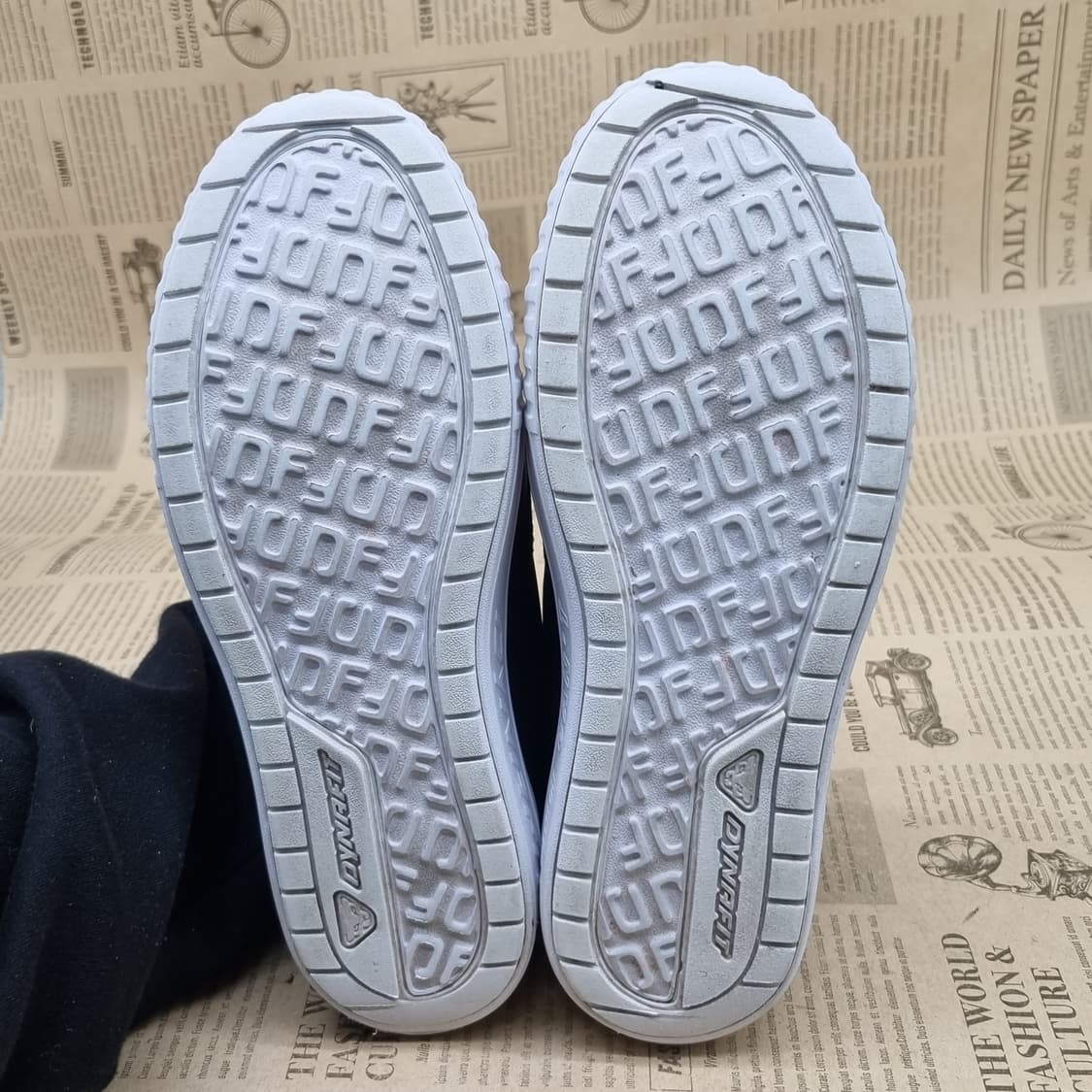 다이나핏 팬코 레터링 스니커즈245 상품이미지3