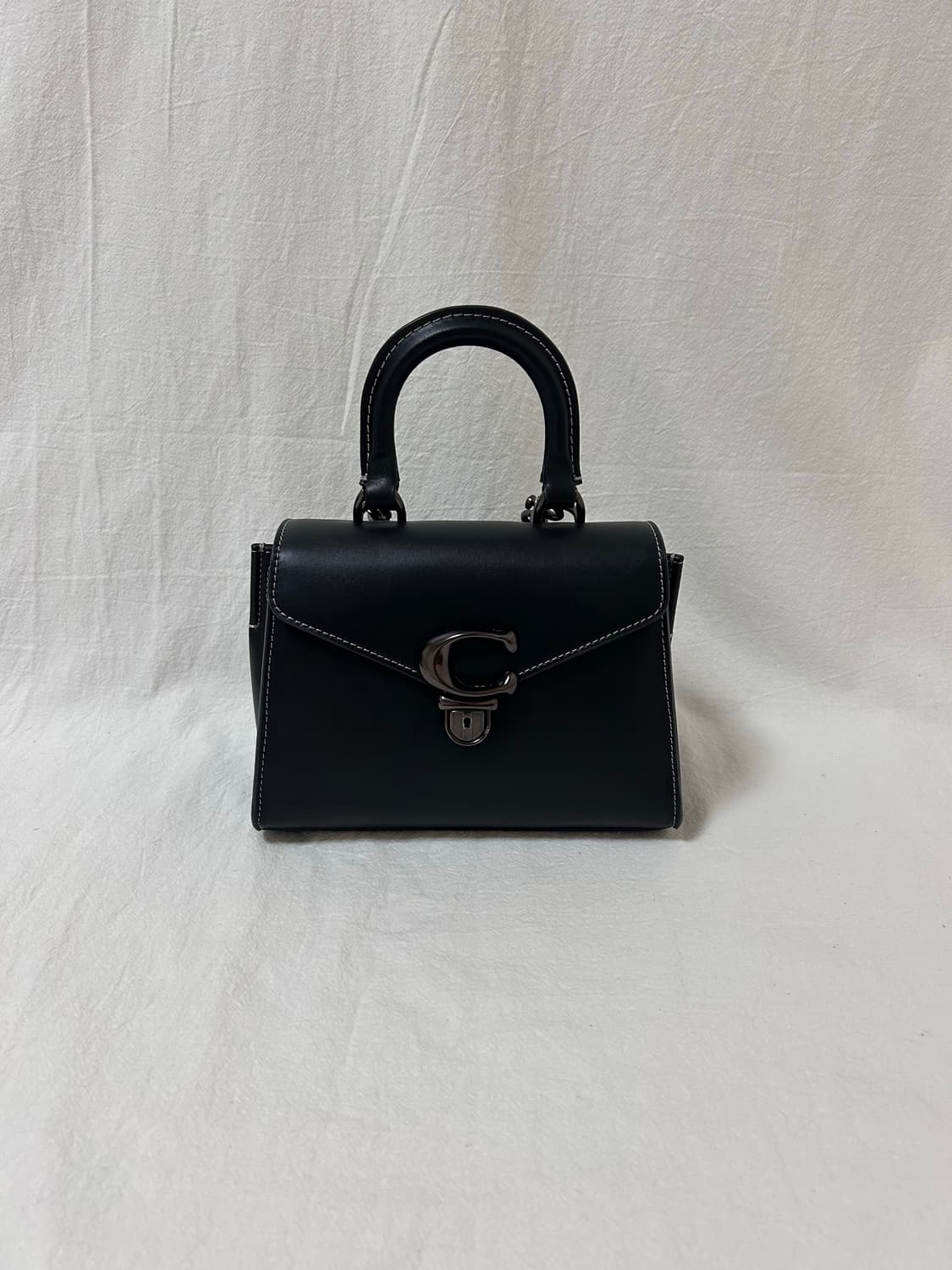 코치 블랙 가죽 토트백 상품이미지1