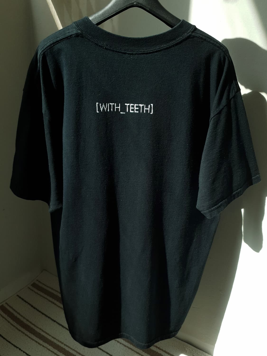GILDAN 'NIN [WITH TEETH]' print tee 상품이미지9