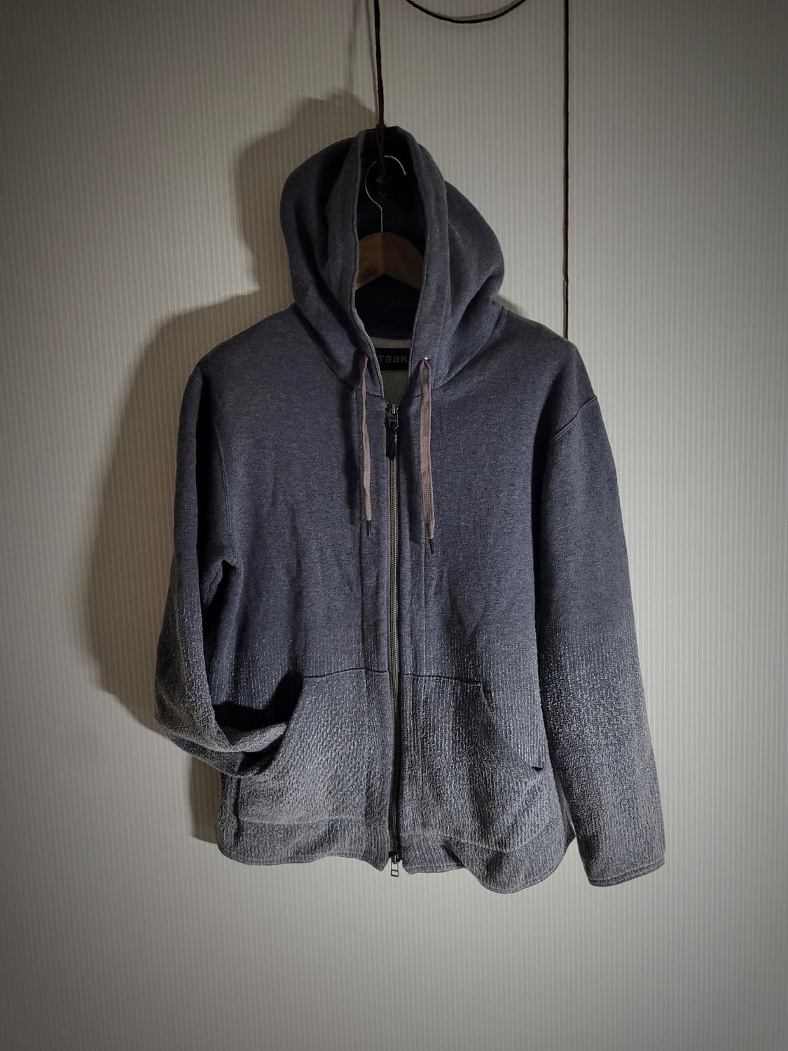 탁 글라데이션 후드 집업 상품이미지2