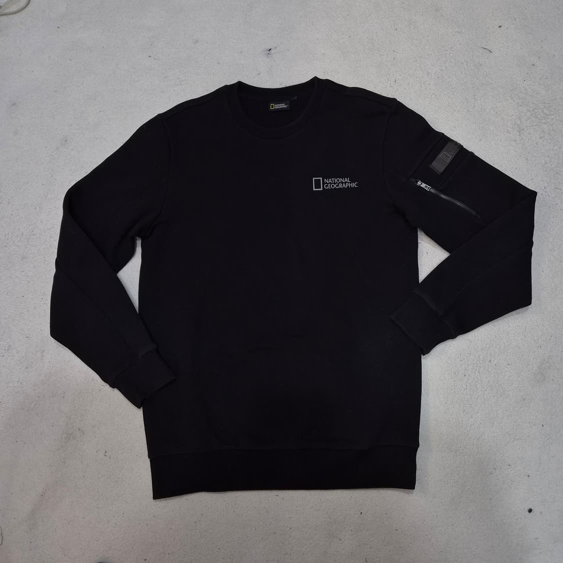 내셔날지오그래픽  맨투맨L 상품이미지1