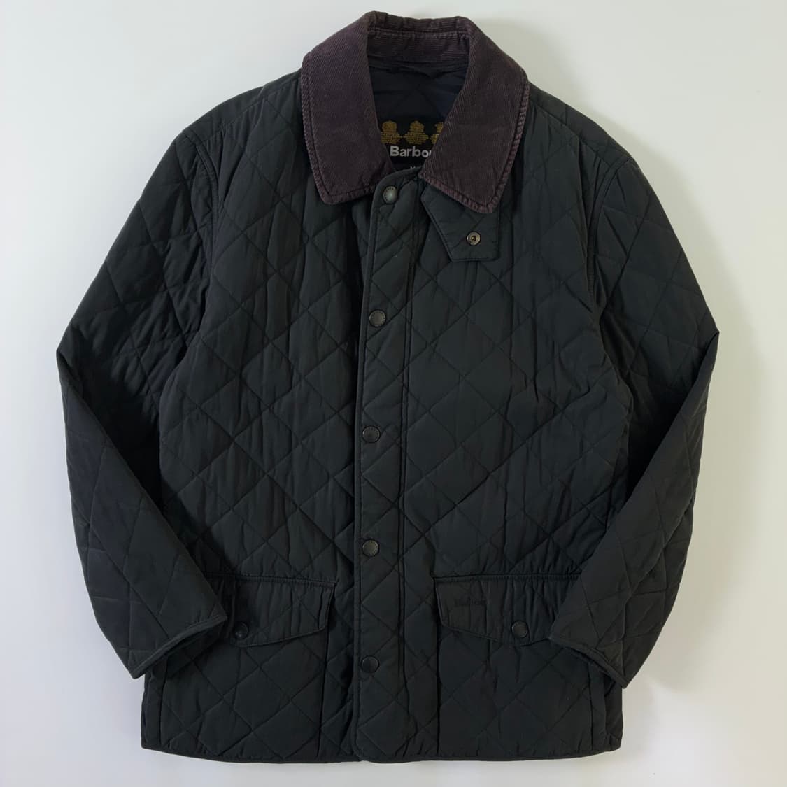 Barbour 바버 코듀로이 카라 블랙 퀼티드 자켓 상품이미지2