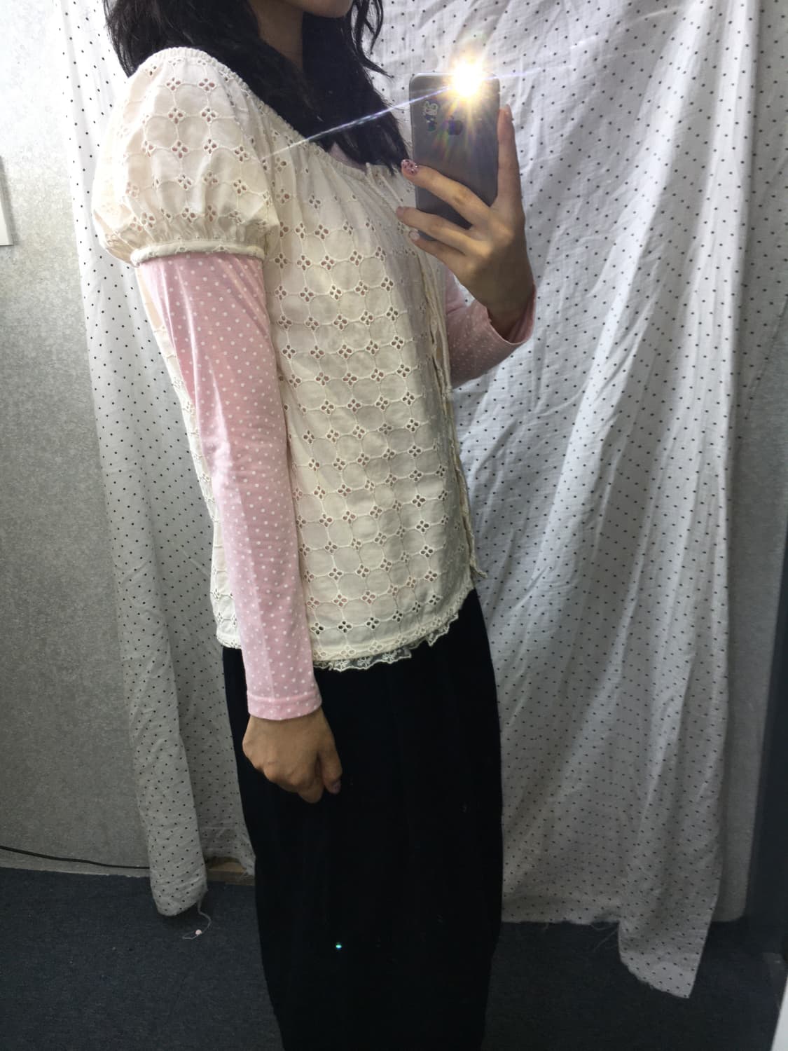 아이보리 펀칭 반소매 블라우스 상품이미지4