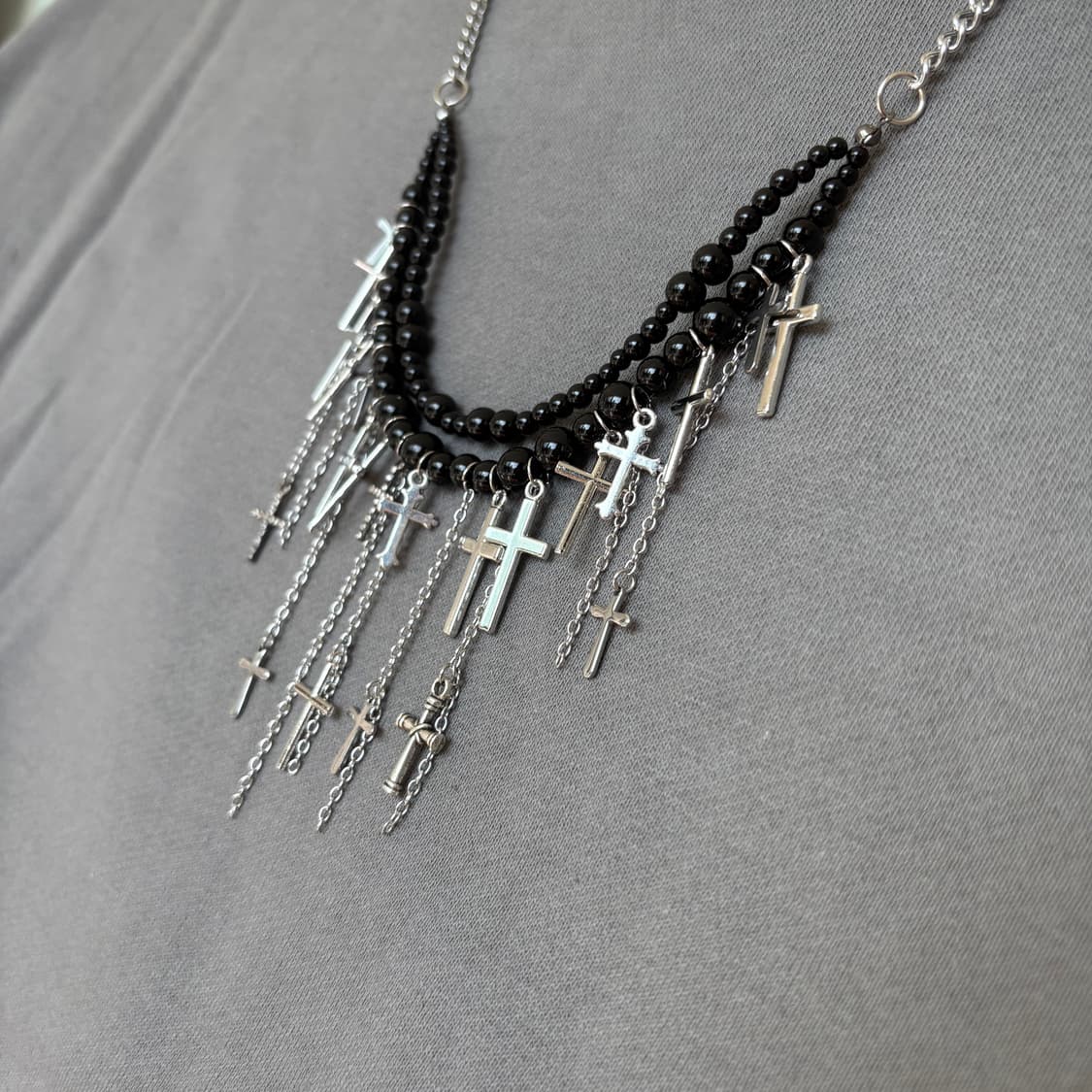 Messy Cross Black✝️ 상품이미지3