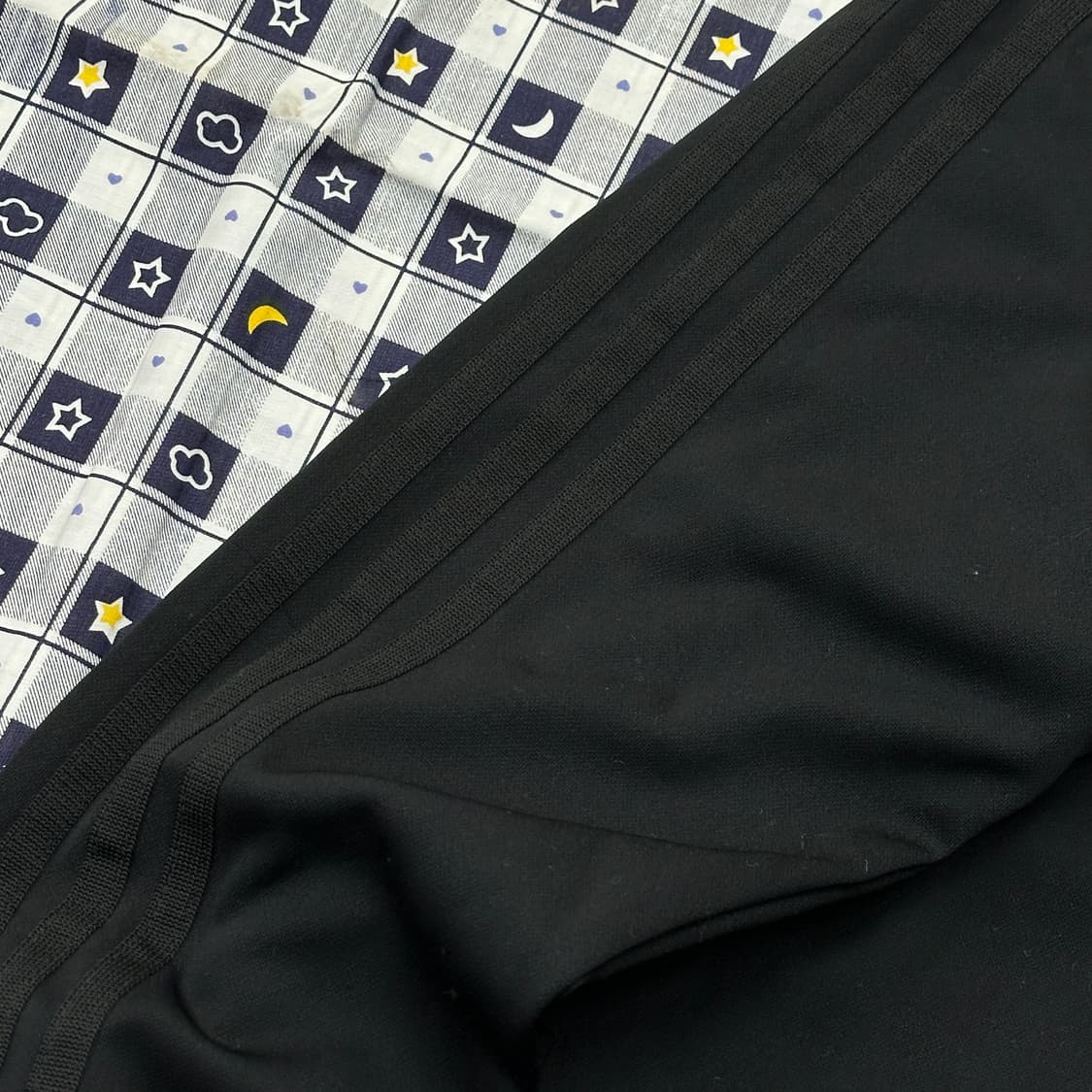 아디다스 JPN 핑크로고 블랙삼선 고프코어 러닝 블랙 후드져지 상품이미지4