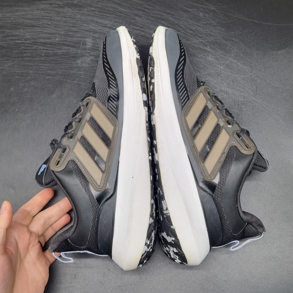 아디다스 울트라 바운스  런닝화240 상품이미지5