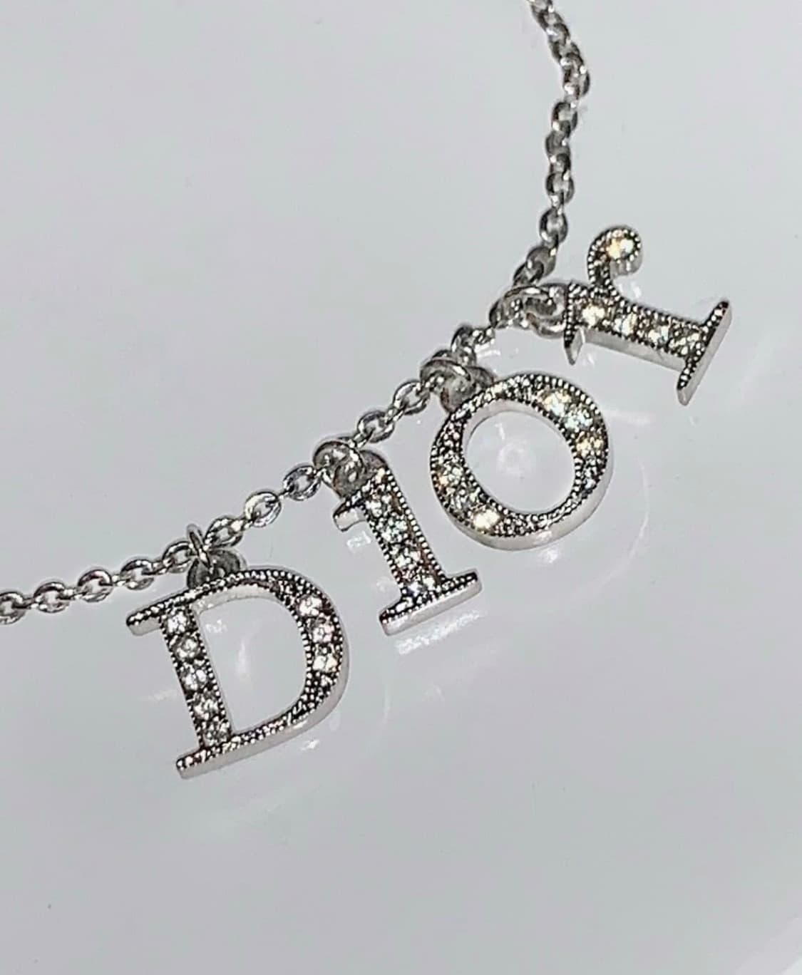 정품 디올 로고 목걸이 상품이미지2