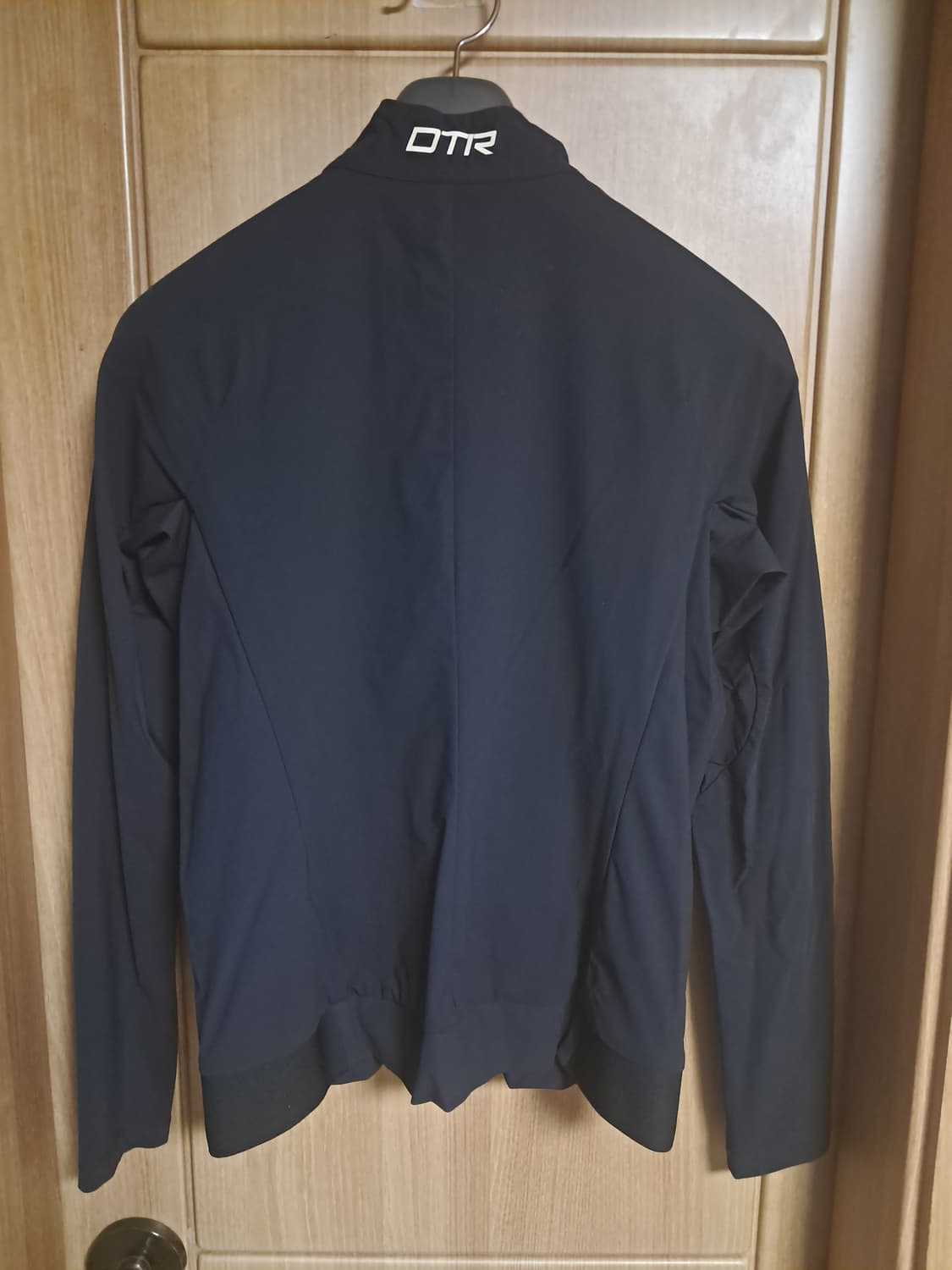 데상트 여성 런닝 자켓 85 상품이미지3