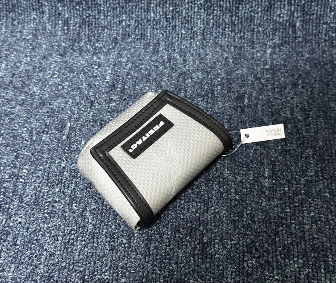 새제품 Freitag 프라이탁 미니 키링 판매(에어팟파우치) 상품이미지5