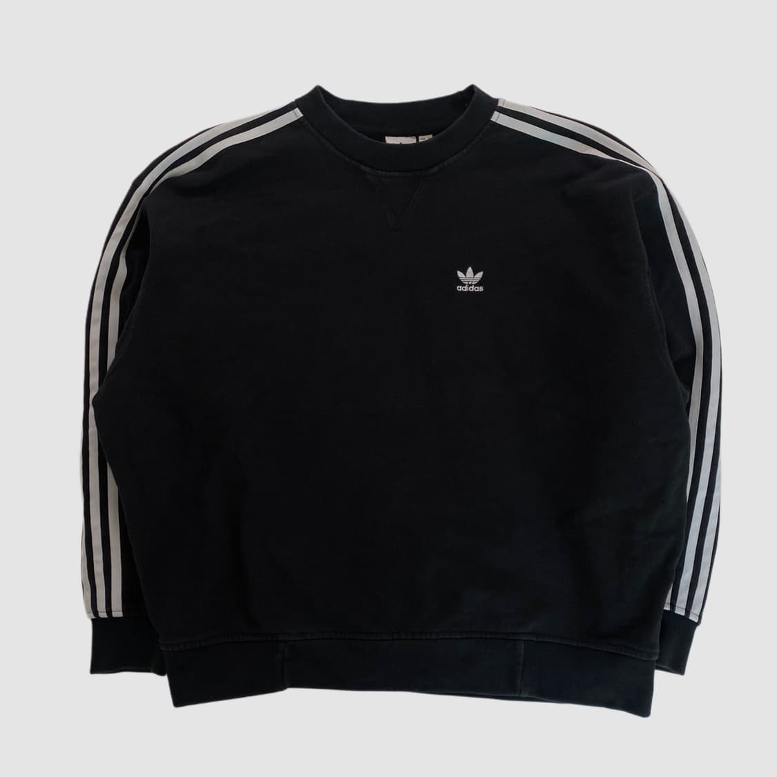 아디다스 맨투맨 상품이미지2